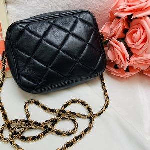 David Hollis Black Genuine Quilt Leather Crossbody